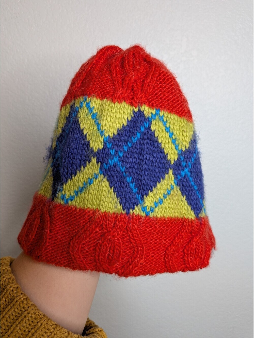 Columbia Omni heat Colorful Argyle Knit Beanie Red Blue Green Lined Winter Hat